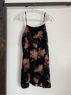 Forever 21 Black Floral Velvet Slip Mini Dress